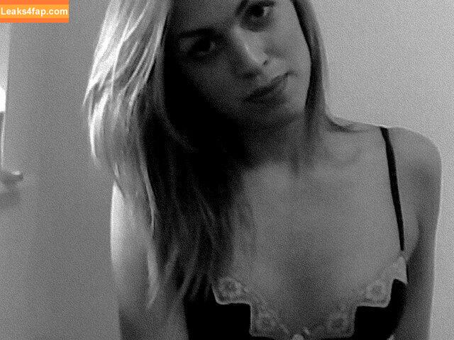 Bianca / biancamcc11 / bibiaxxx / bibibratx leaked photo photo #0016