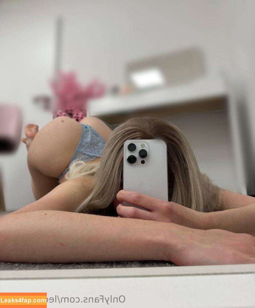 bund.leonie /  leaked photo photo #0013