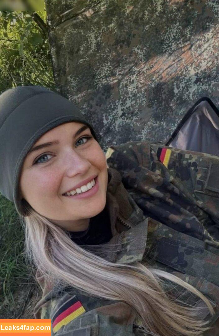 bund.leonie /  leaked photo photo #0023