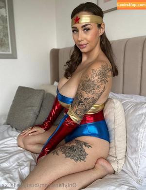 bustybelle_xx photo #0001