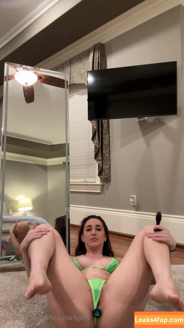 Christina Khalil / ChristinaKhalil / khalittle leaked photo photo #0160