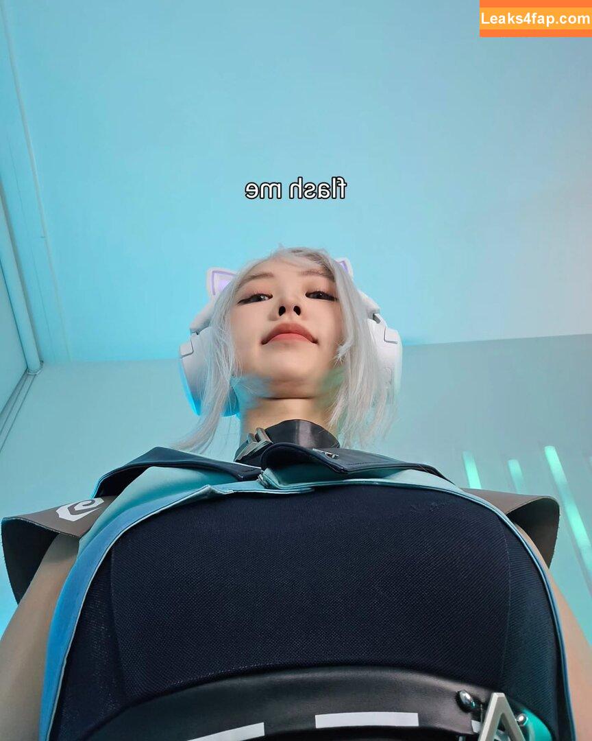 dear.chuu / dearchuutoro leaked photo photo #0009
