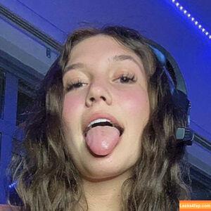 ellie.vandeel / elliegxo / ellievandeel leaked photo photo #0006