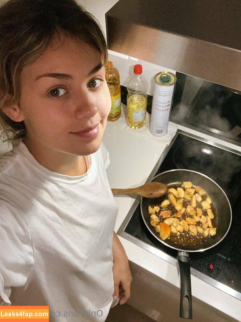 emilauri / emi.lauri leaked photo photo #0019