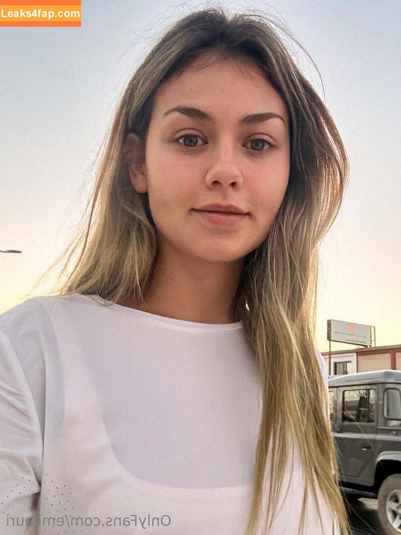emilauri / emi.lauri leaked photo photo #0025