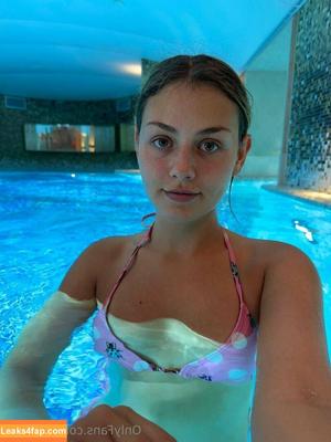 emilauri photo #0030