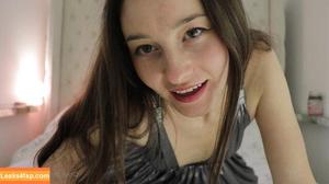Florescent ASMR photo #0027