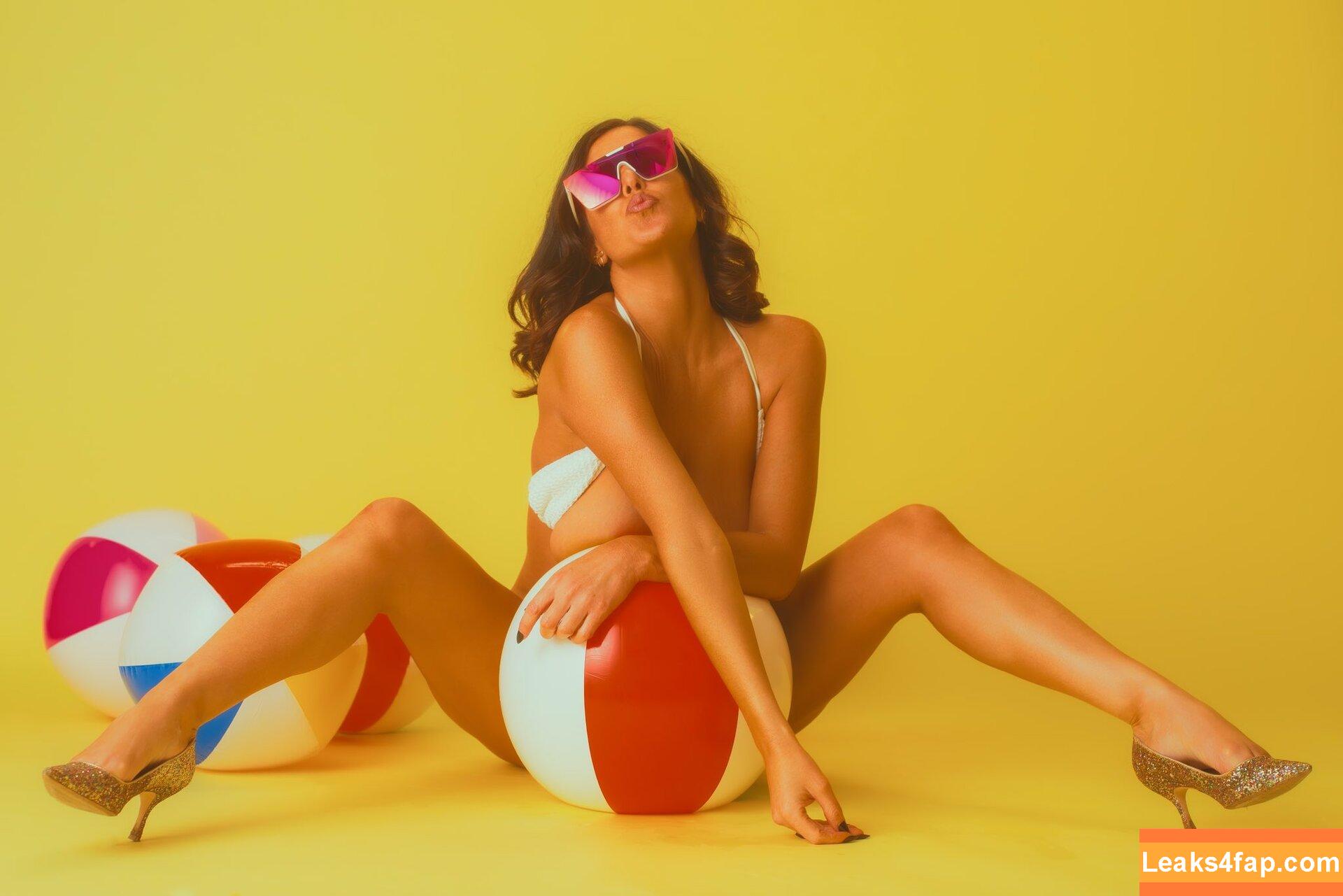 Heather Monique / heather_moni / heathermoni / quinncollaborations leaked photo photo #0332