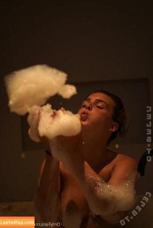 Julia Römmelt photo #0066