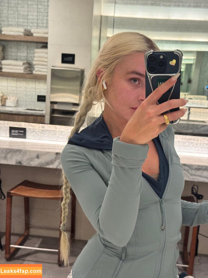kellyxlauren / kellylauren leaked photo photo #0005