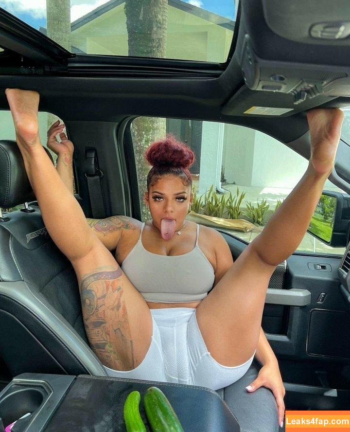 KKVSH / https: leaked photo photo #0128
