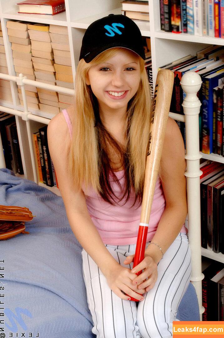 Lexi Belle / OMGitsLexi / https: / omgitslexi_backup leaked photo photo #0316