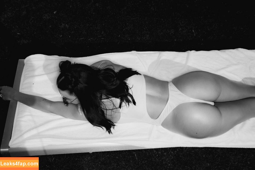 Lexi Belle / OMGitsLexi / https: / omgitslexi_backup leaked photo photo #0548