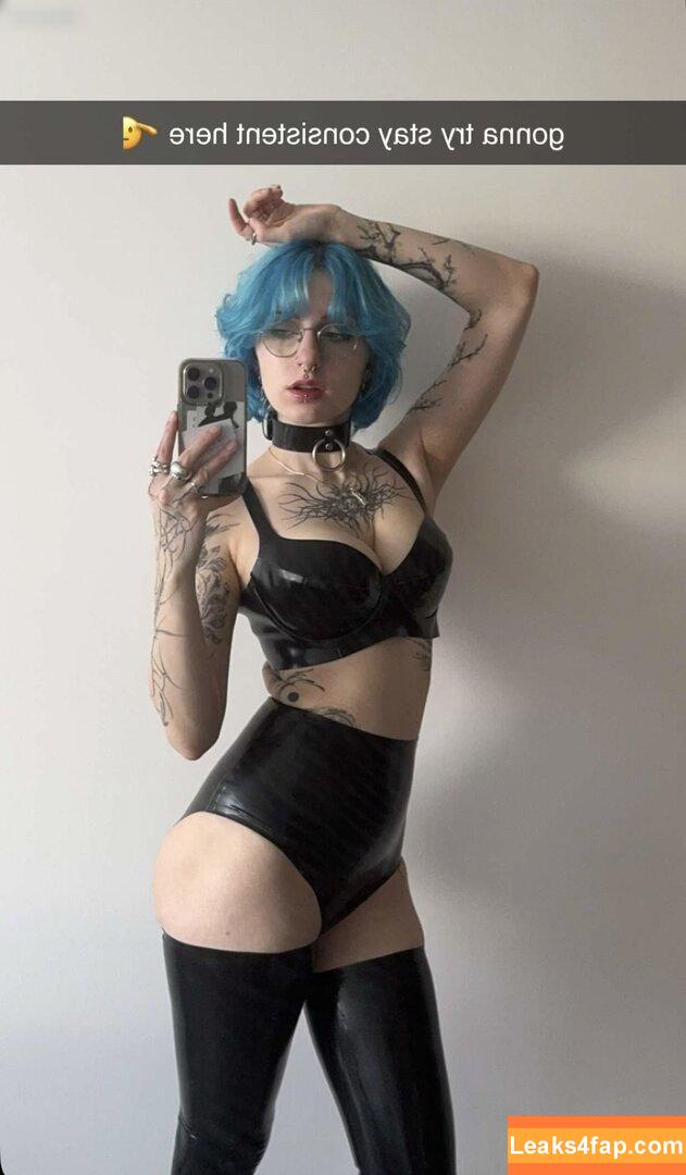 lyracr0w0 /  leaked photo photo #0002