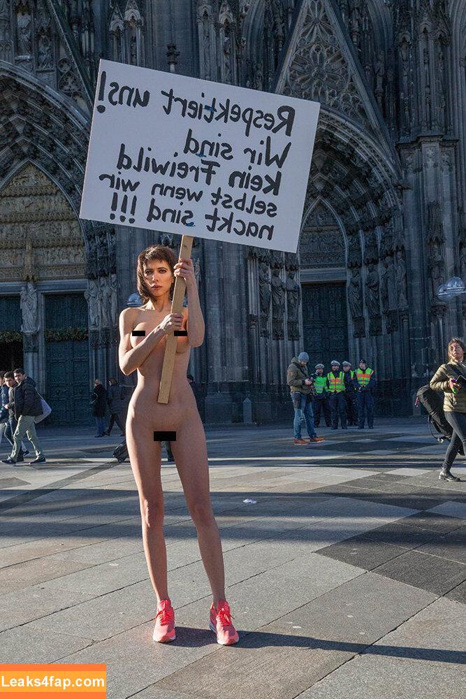 Milo Moiré /  leaked photo photo #0008