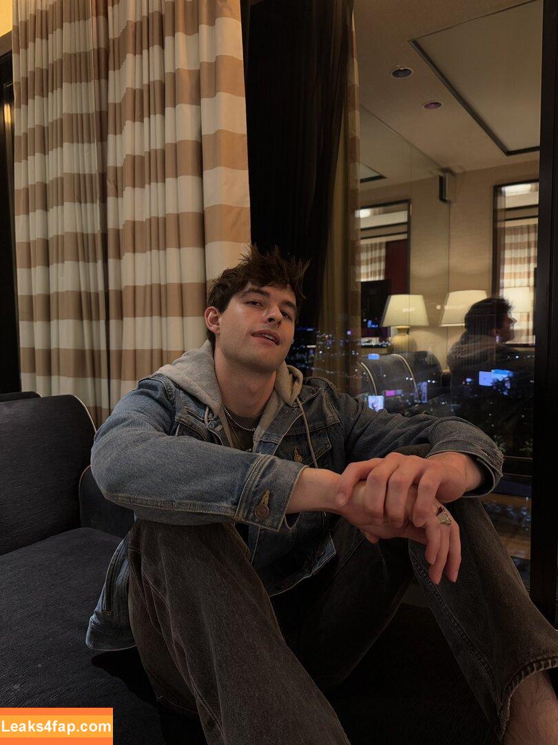 officialdrj /  leaked photo photo #0002