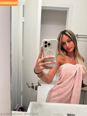 parislivvy photo #0009