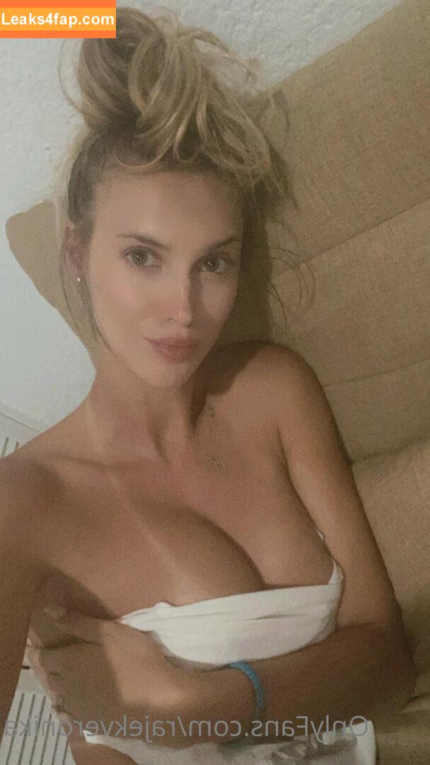 rajekveronika / veronikarajek leaked photo photo #0007