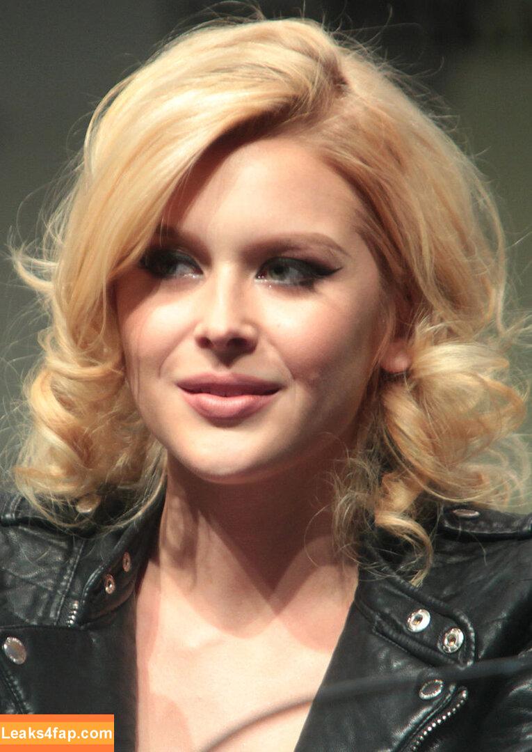 Renee Olstead / renee_olstead / xorenee / xoreneeo leaked photo photo #0734