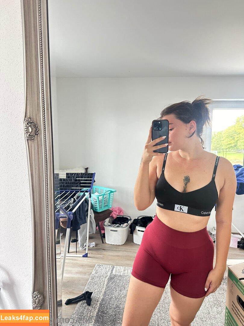 sensualjulia / julia.laurenx leaked photo photo #0005