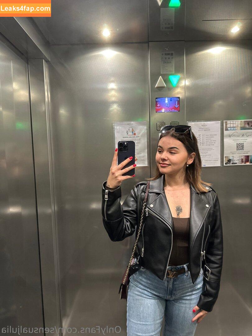 sensualjulia / julia.laurenx leaked photo photo #0025