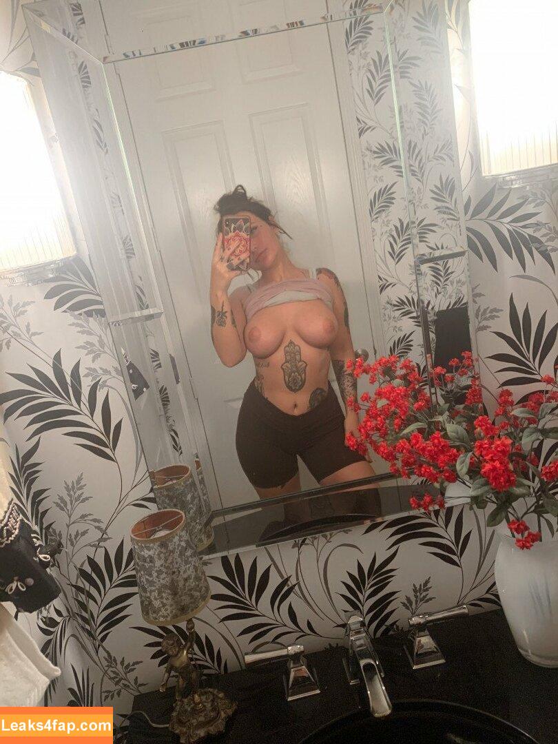 stellabrooks / aka.stellaa / stella_brooks__ leaked photo photo #0058