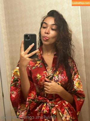 sydswrldxo photo #0016