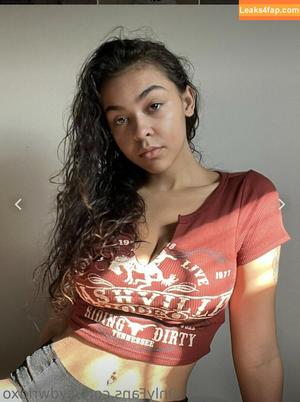 sydswrldxo photo #0029