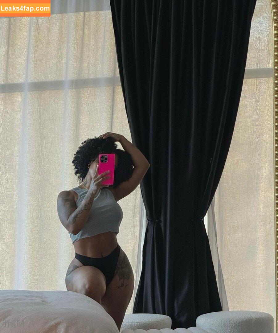therealbombshell_mint / thereal_mint leaked photo photo #0003
