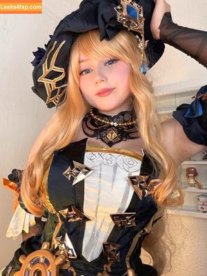 Upminaa photo #0205