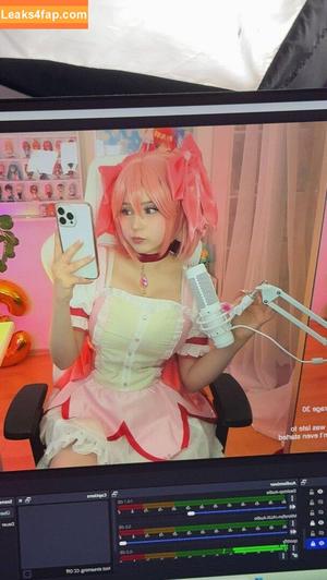 Upminaa photo #0223