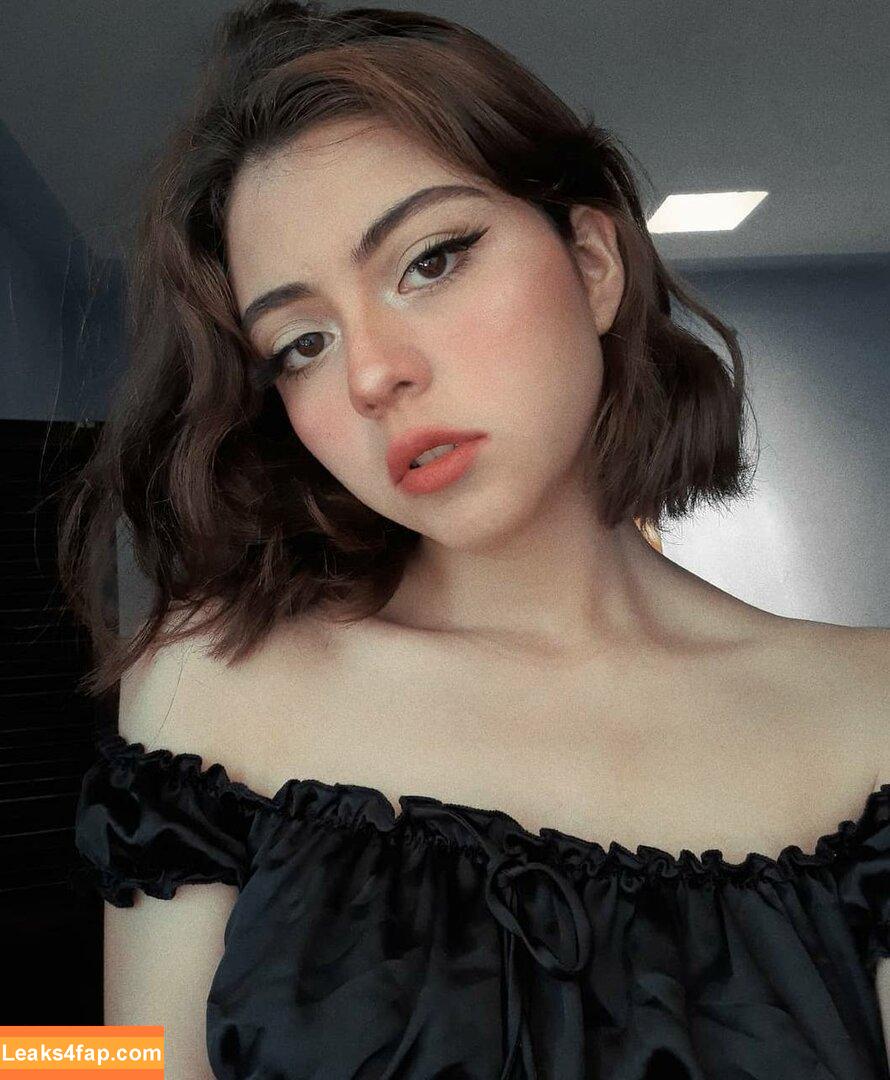 Vaniasse / vanesssa leaked photo photo #0073