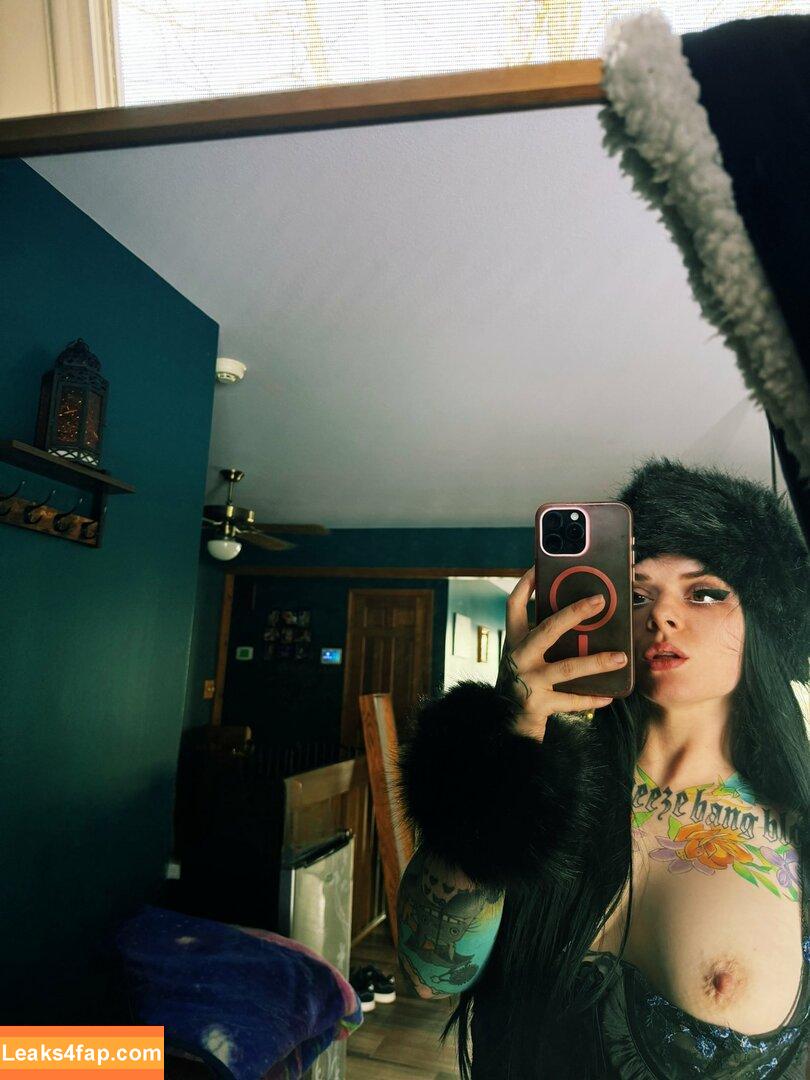 vermillionvixen / vermilionvixen / vermilionvixenfree leaked photo photo #0001