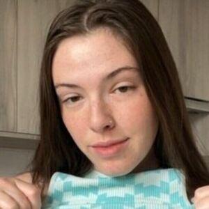 Jazmine Singing photo #0006