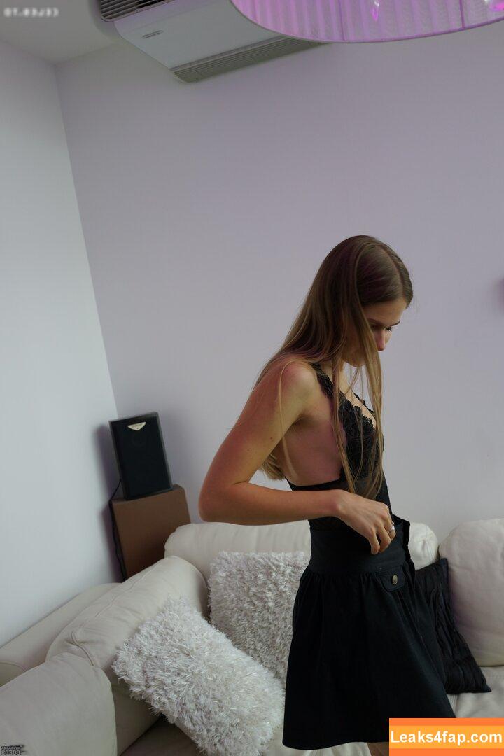 5038 /  leaked photo photo #0624