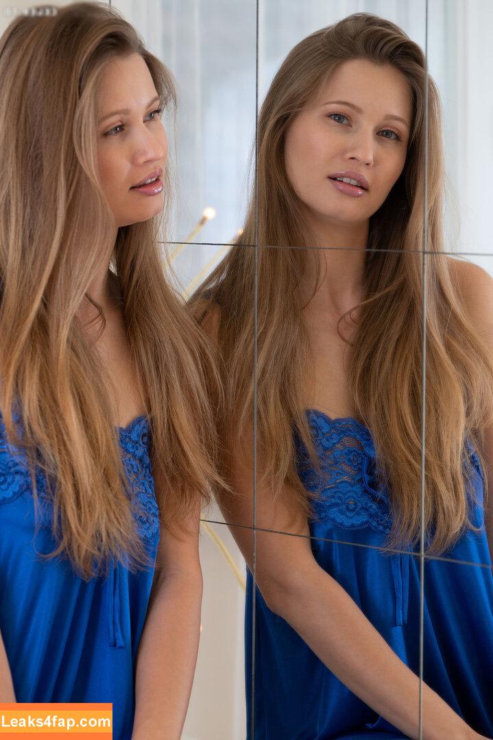 5038 /  leaked photo photo #1975