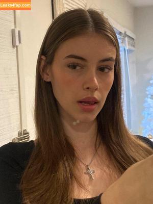 Eva Cudmore photo #0006