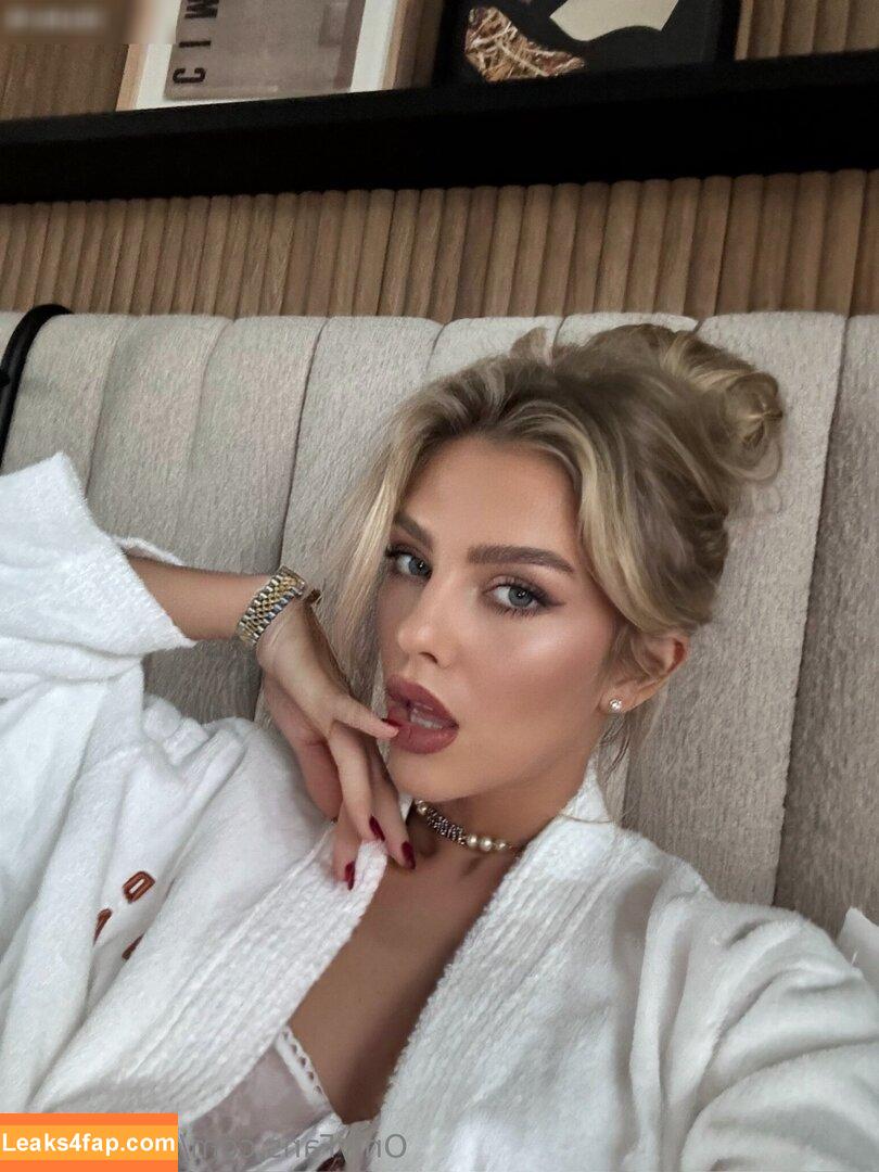 Alexa Breit / alexa_breit leaked photo photo #0011