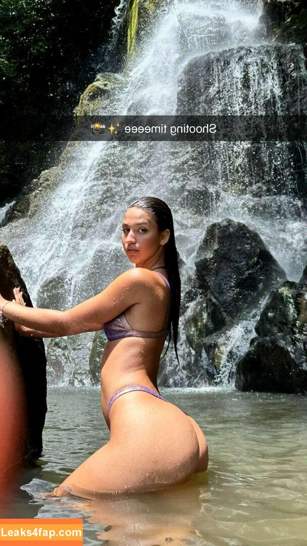 Mikaela Lafuente / Mika Lafuente / mikalafuente leaked photo photo #0029
