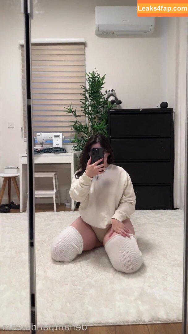 defiantpanda /  leaked photo photo #0027