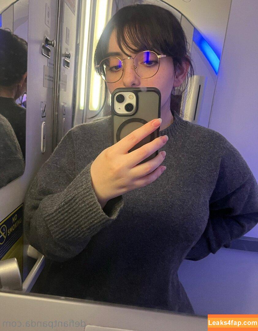 defiantpanda /  leaked photo photo #0001