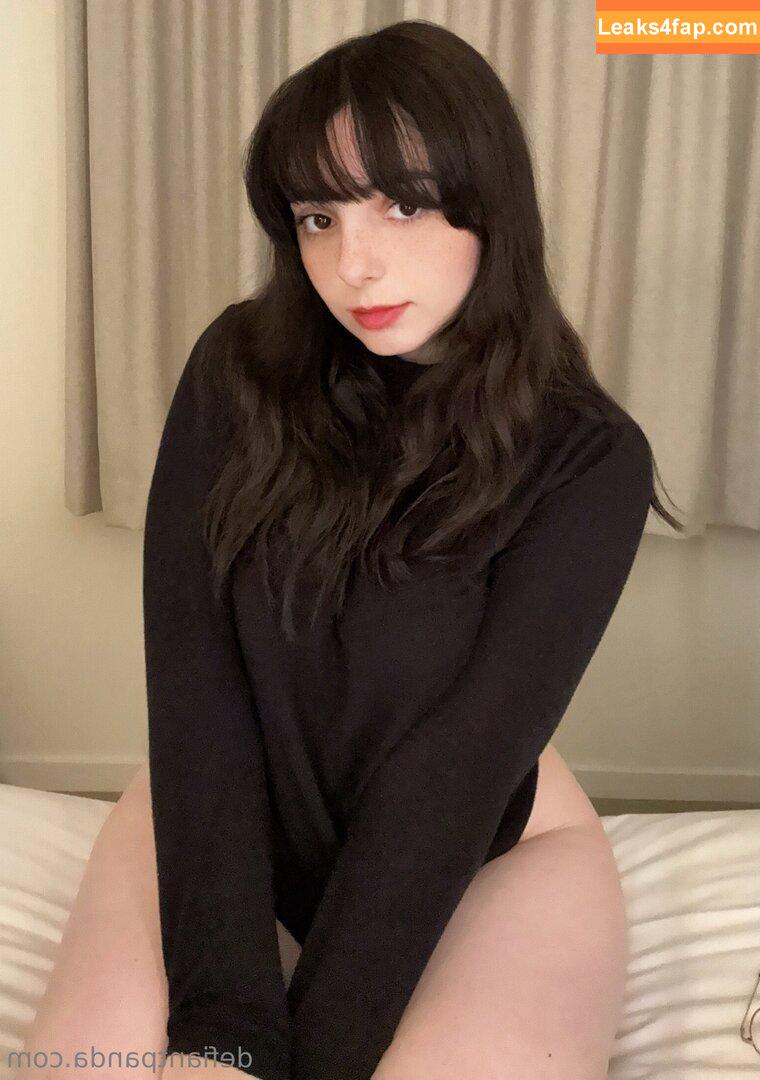 defiantpanda /  leaked photo photo #0014