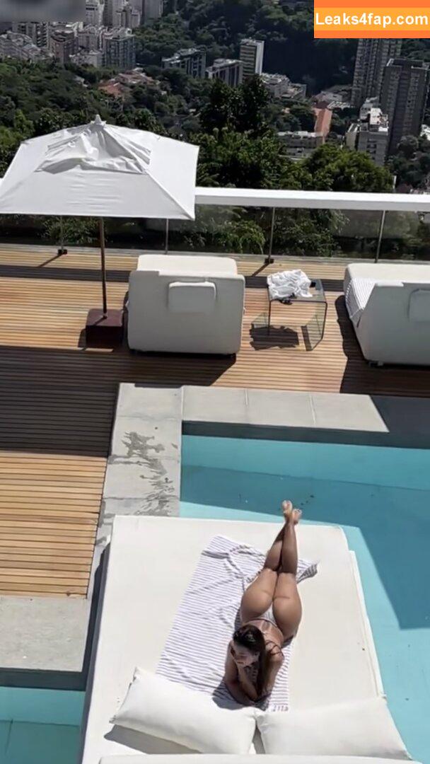 Mikaela Lafuente / Mika Lafuente / mikalafuente leaked photo photo #0003