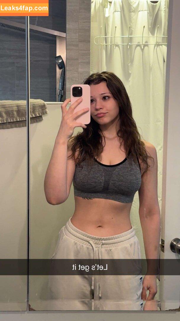 Nikki Woods free nudes