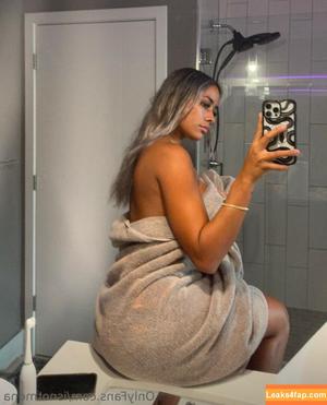 Ximena Saenz photo #0012