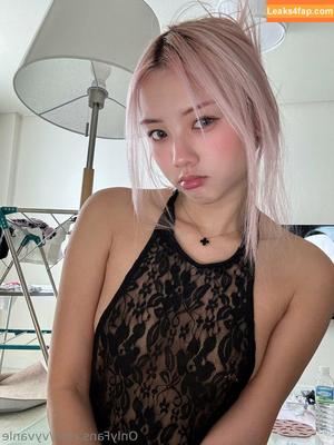 Vyvan Le photo #0001