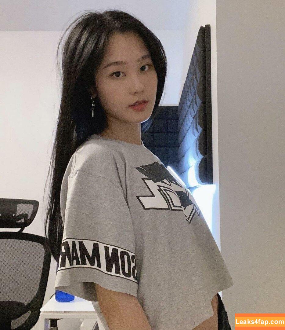 39daph /  leaked photo photo #0042