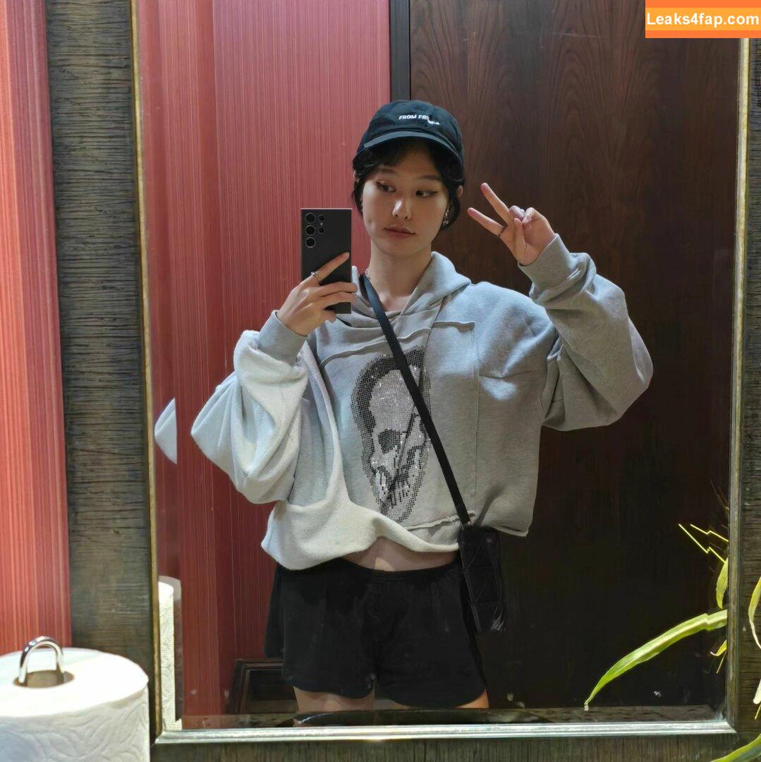 39daph /  leaked photo photo #0221