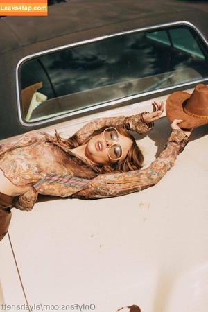 Alysha Nett photo #0234