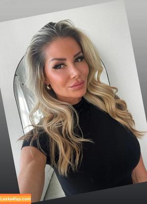 Anna Katharina photo #0002
